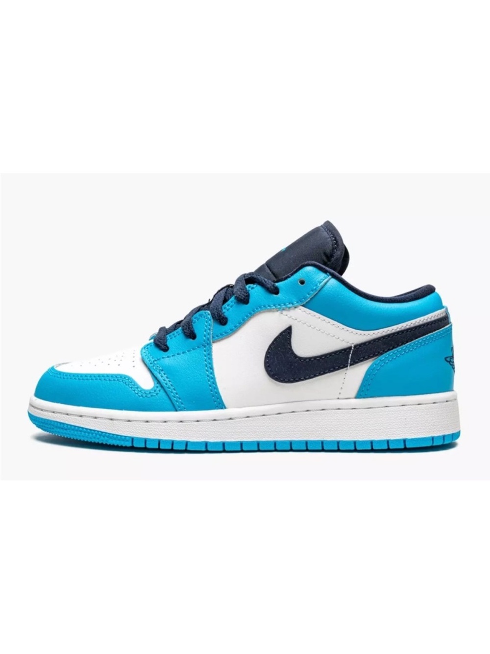 NIKE AiR JORDAN 1 LOW UNC WHITE POWDER BLUE OBSIDIAN YOUTH 6.5